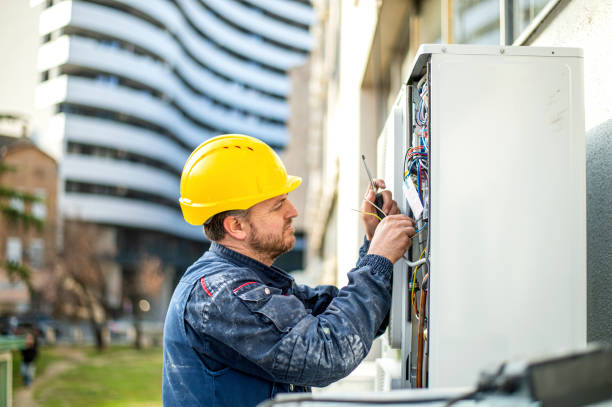 Best Circuit Breaker Installation and Repair  in Holdrege, NE